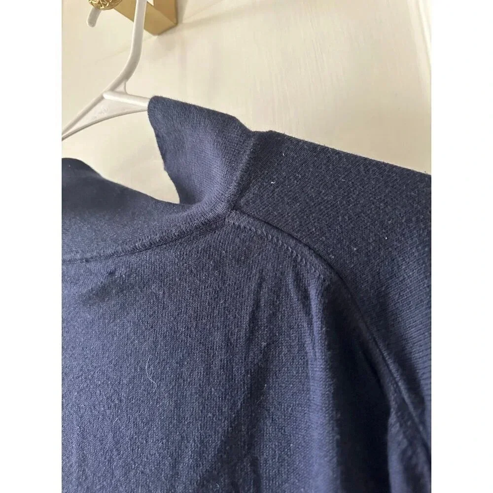 Metropolitan View men’s size 52 Large blue sweater